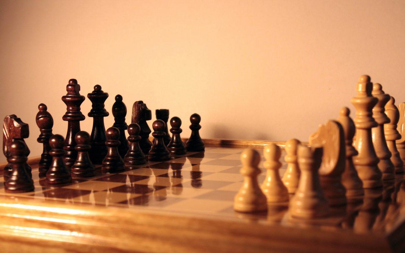 O que são Garfos, Pregaduras e Gambitos no Xadrez