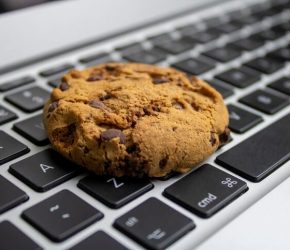 Como desativar cookies e outros rastreadores em seu navegador.